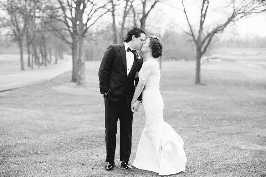 classic chicago black and white wedding
